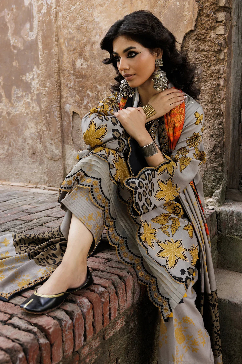 RT1266-Charizma - Winter 3PC Karandi Digital Print Dress