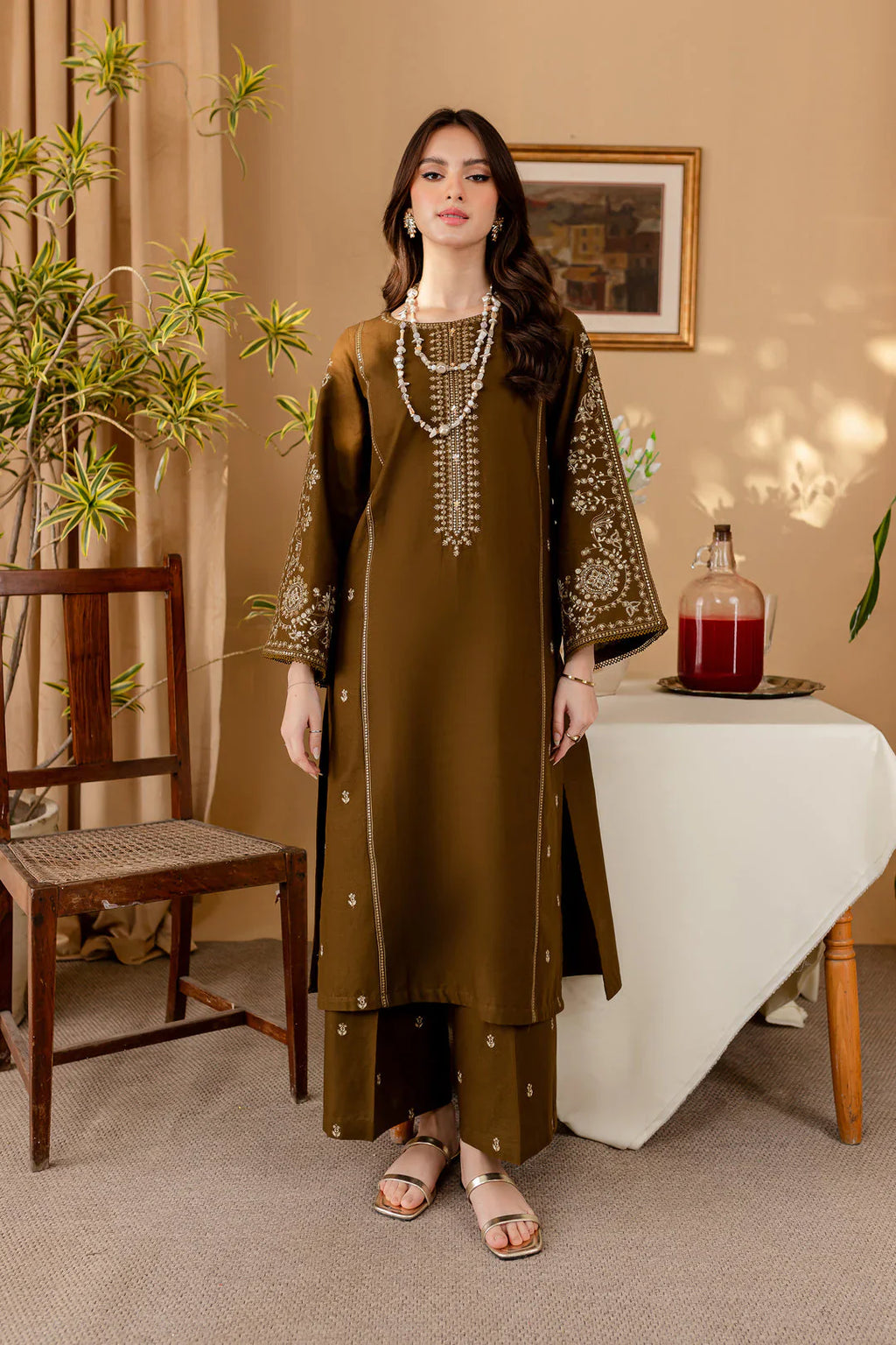 RT1234-Batik - Winter 2PC Dhanak Embroidered Suit