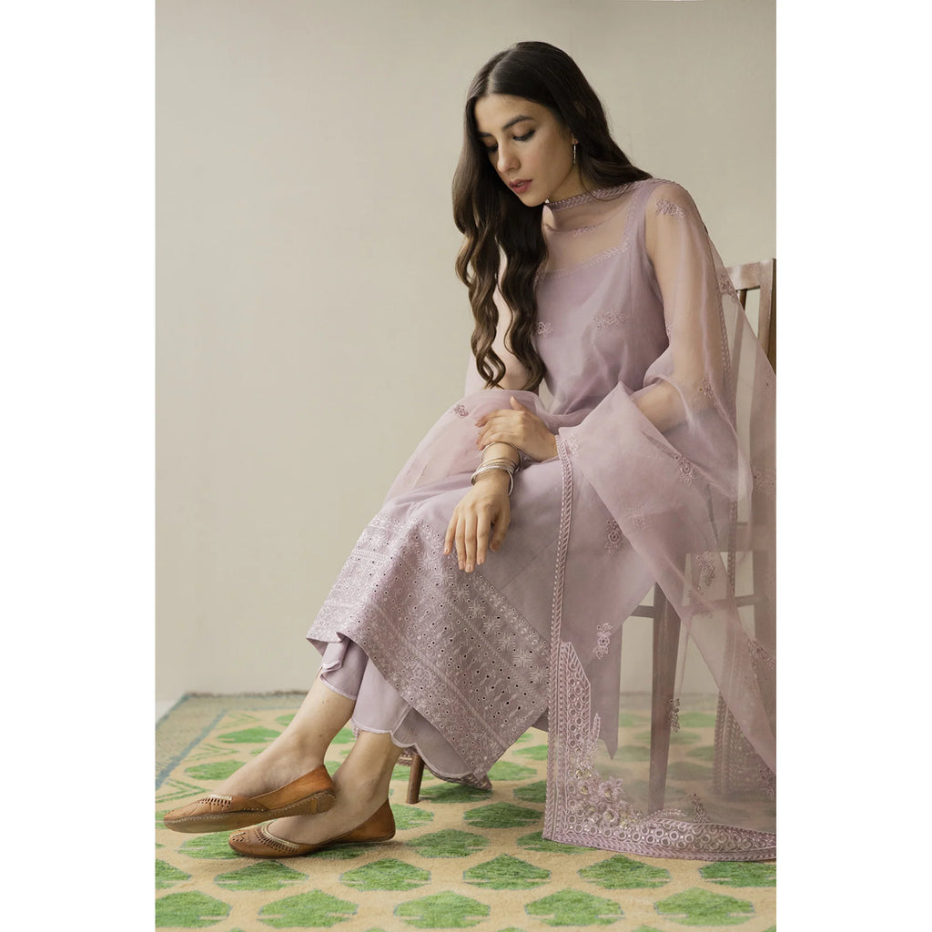 RT1341- Summer 3PC Lawn Embroidered Suit