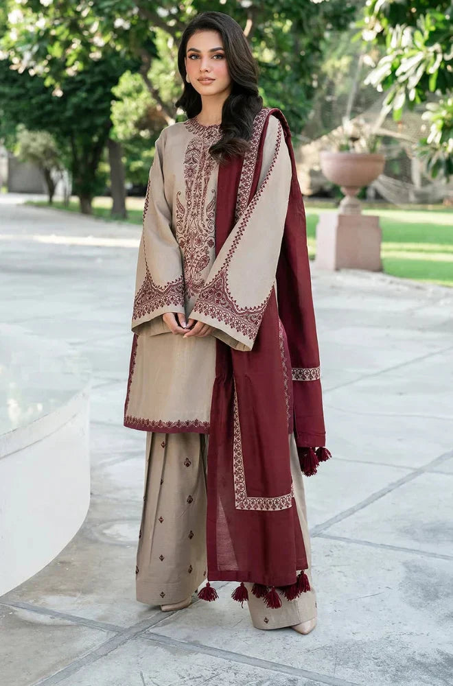 RT1215-Baroque -Winter 3PC Dhanak Embroidered Suit
