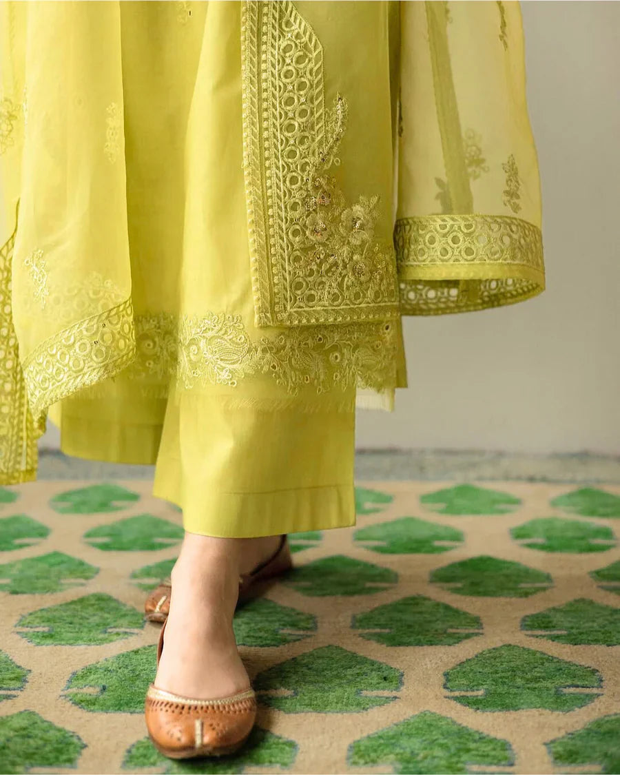 RT1342- Summer 3PC Lawn Embroidered Suit