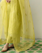 RT1342- Summer 3PC Lawn Embroidered Suit