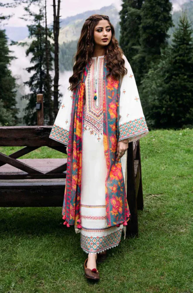 RT920 - Sapphire 3PC Lawn Embroidered Suit