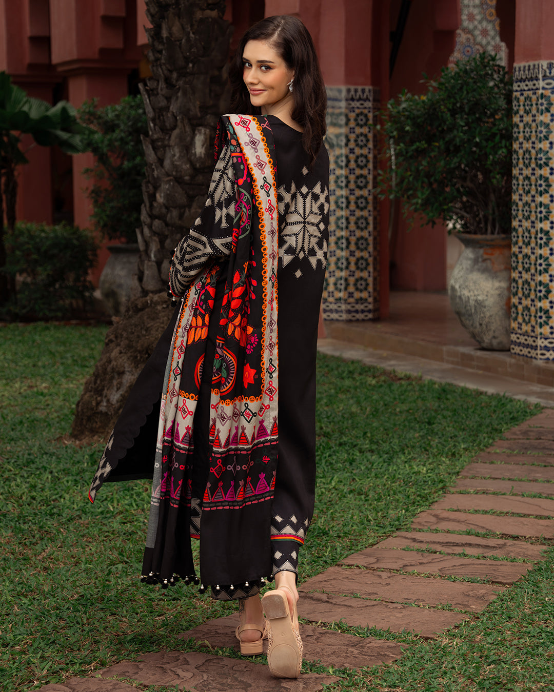 RT1261-Charizma - Winter 3PC Karandi Digital Print Dress