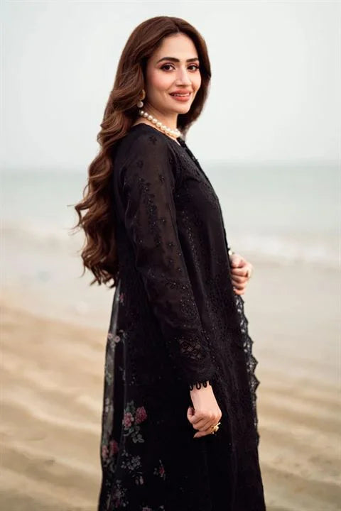 RT939- Nureh 3PC Lawn ChickenKari Embroidered