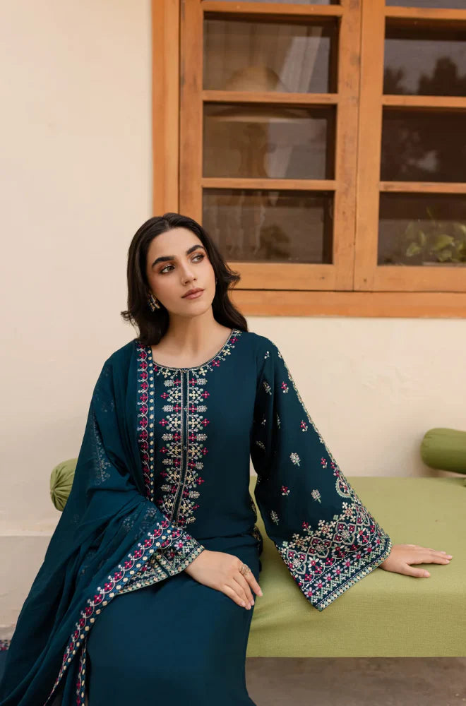 RT919 - Sapphire 3PC Dhanak Winter Embroidered Suit