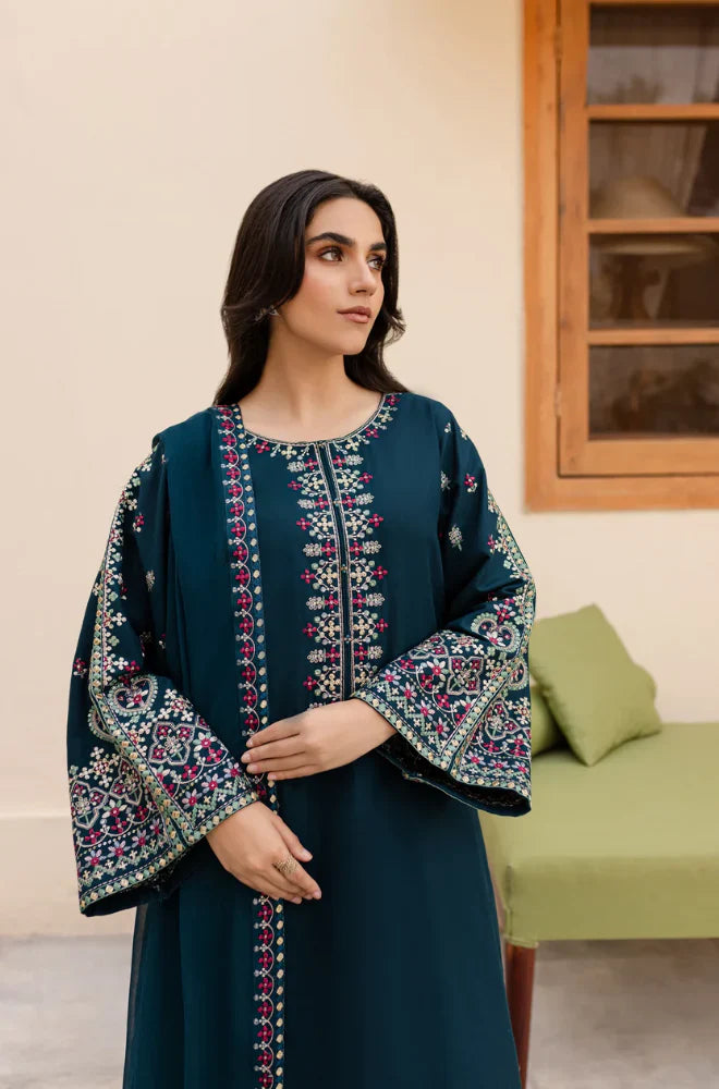 RT919 - Sapphire 3PC Dhanak Winter Embroidered Suit