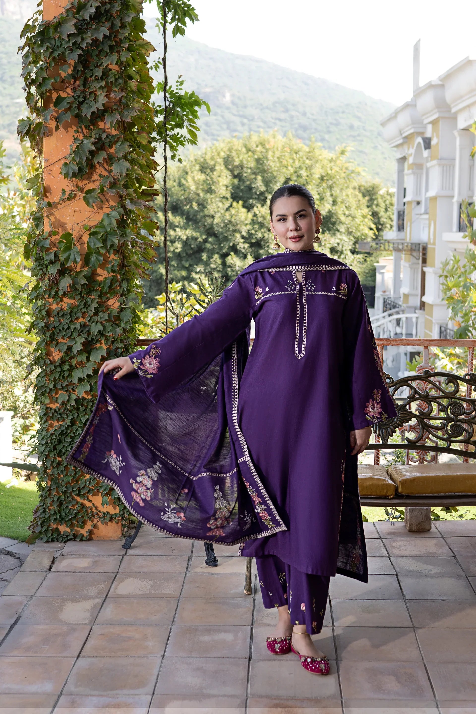 RT1289-Urge - Winter 3PC Dhanak Embroidered Suit