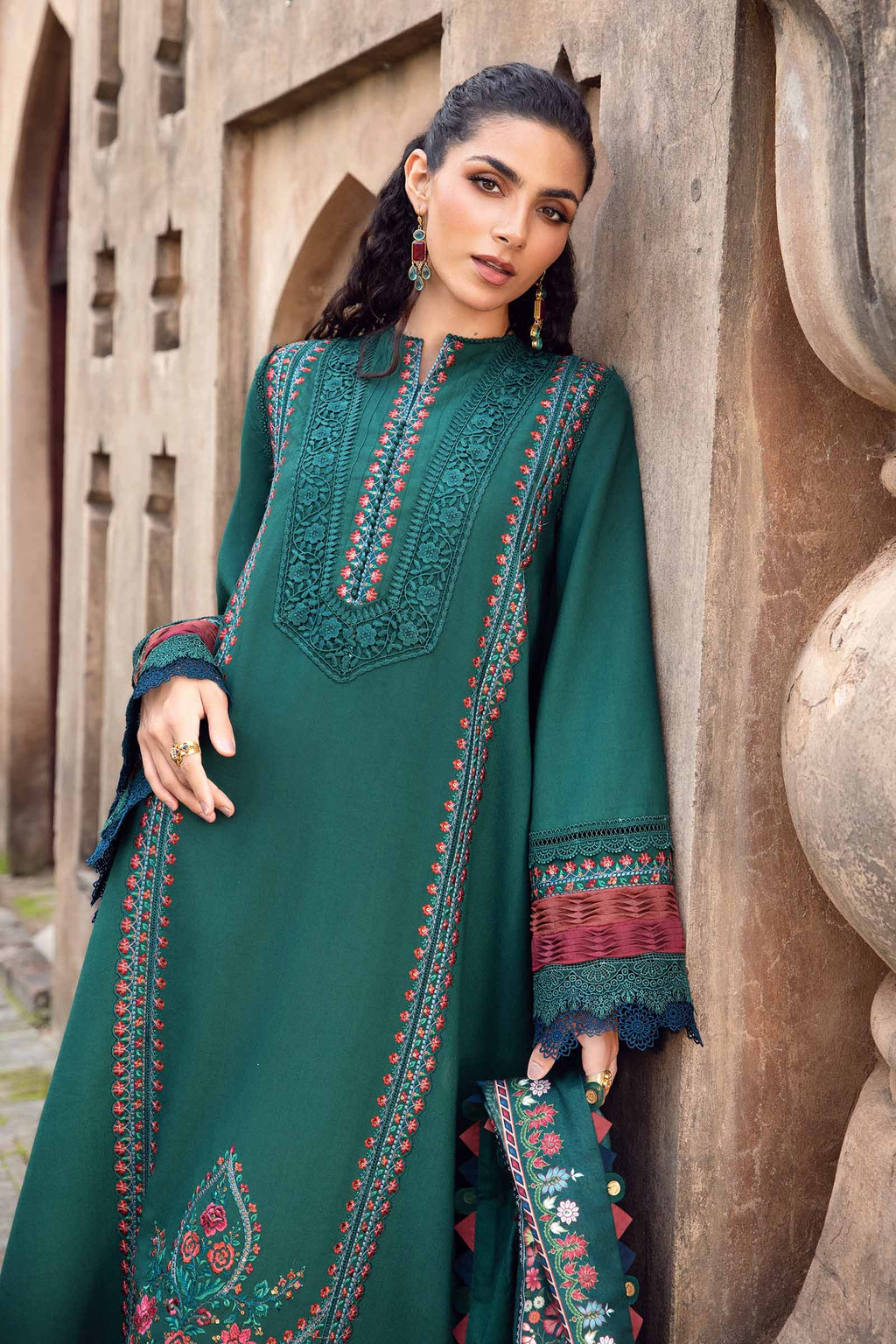 RT1229-Maria.b - Winter 3PC Dhanak Embroidered Suit