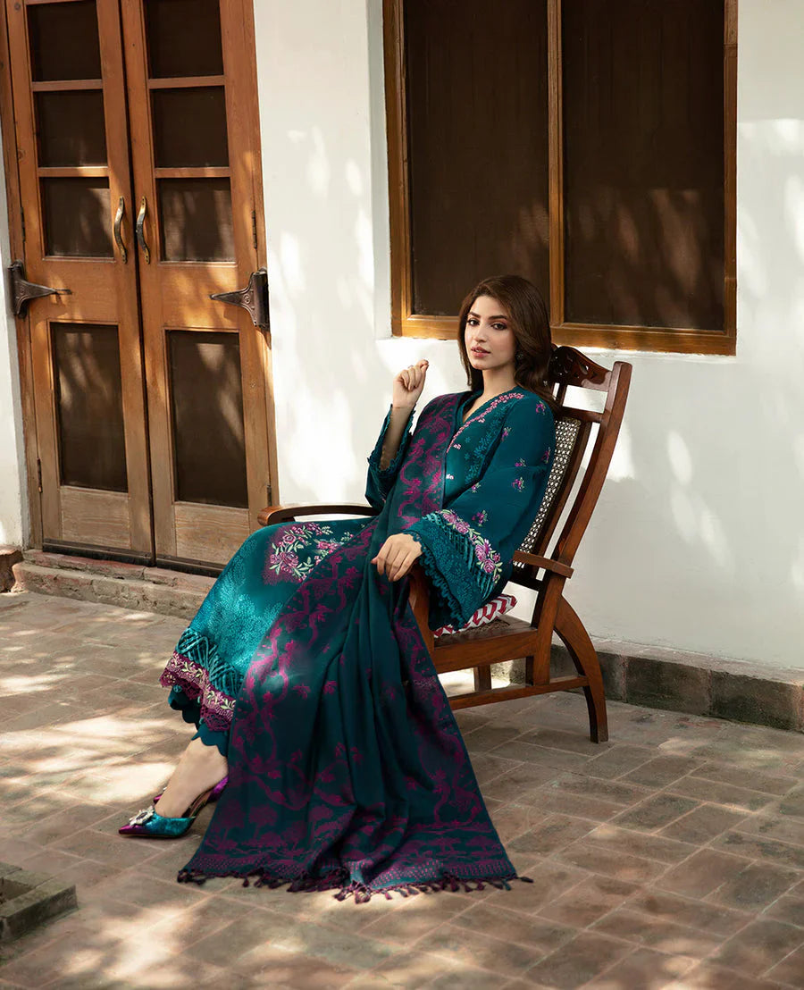 RT1224-Sobia Nazir - Winter 3PC Dhanak Embroidered Suit