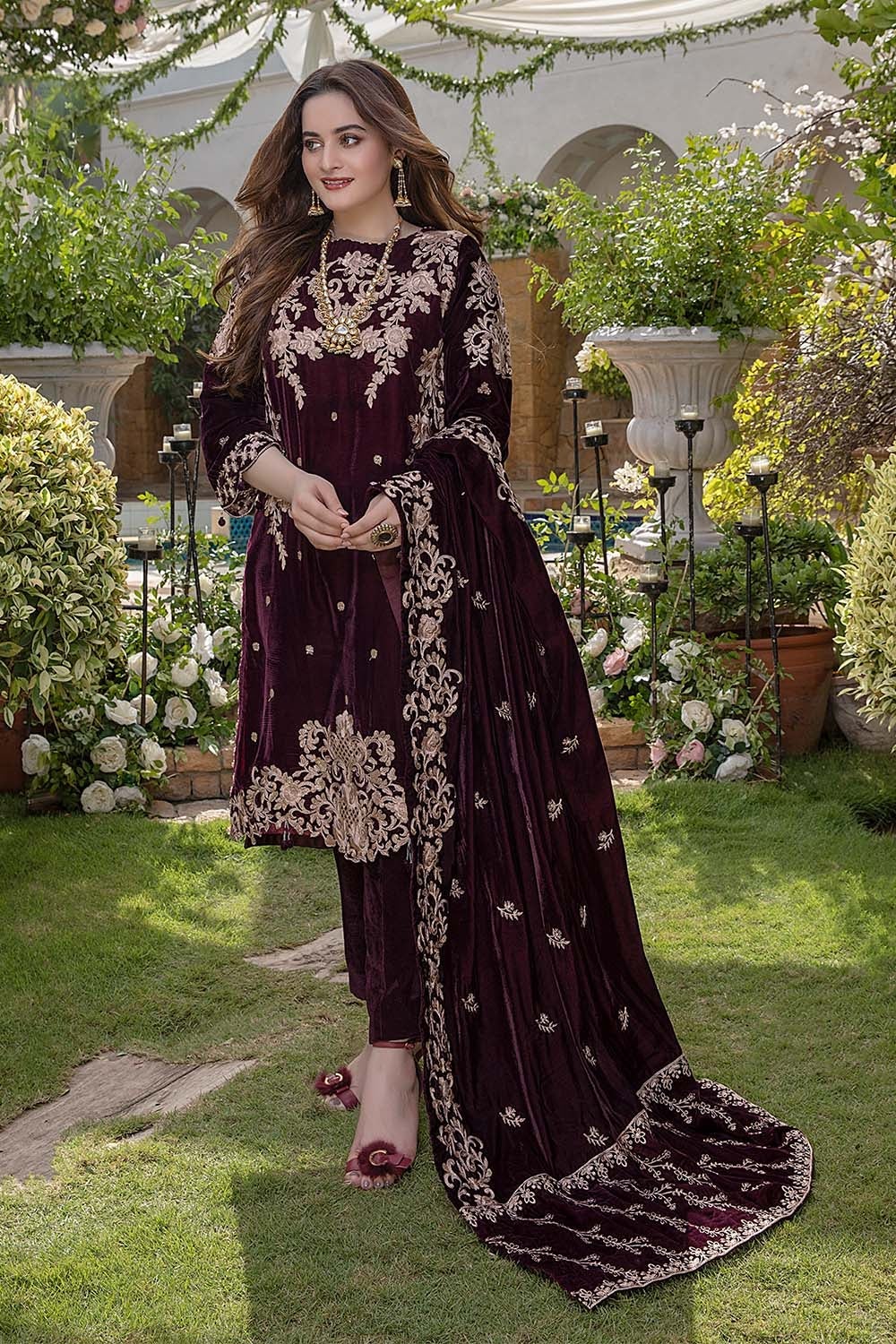 Embroidered Velvet Three piece With Velvet Shawl Winter Collection-RT020