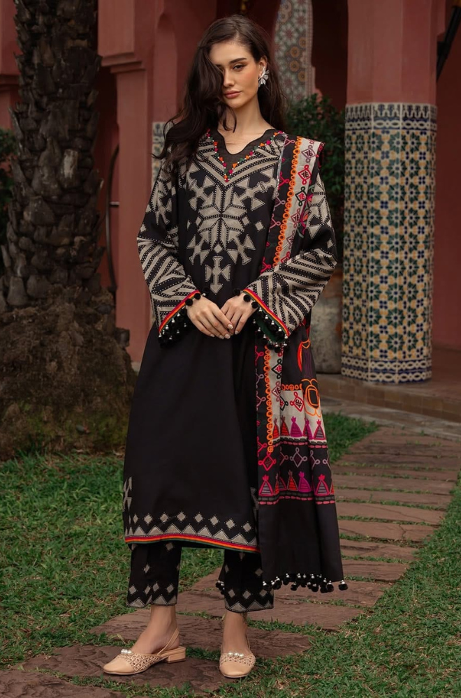 RT1261-Charizma - Winter 3PC Karandi Digital Print Dress