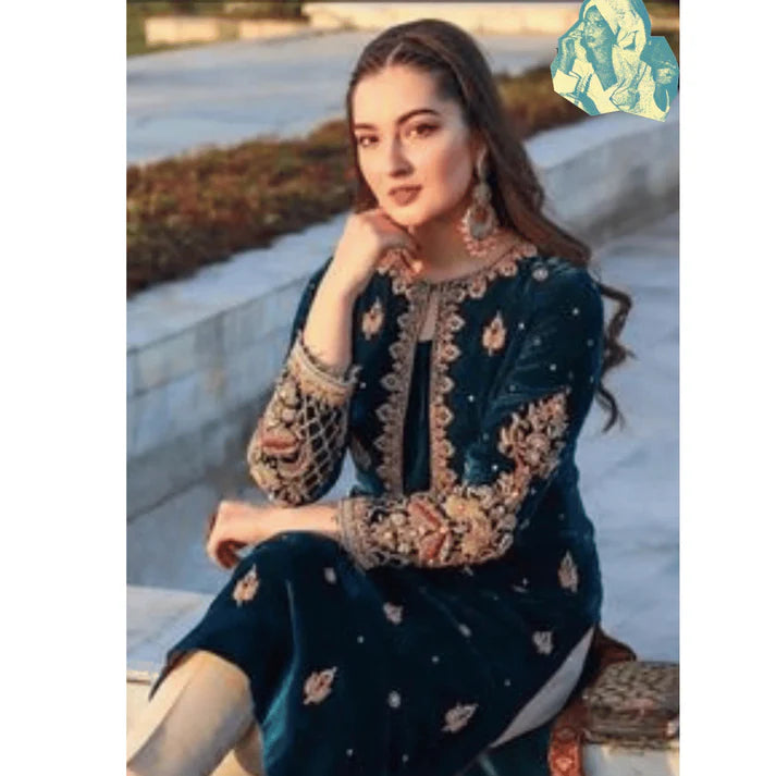 RT1211-Velvet 3PCs Winter Embroidered Dress With Dhanak Shawl