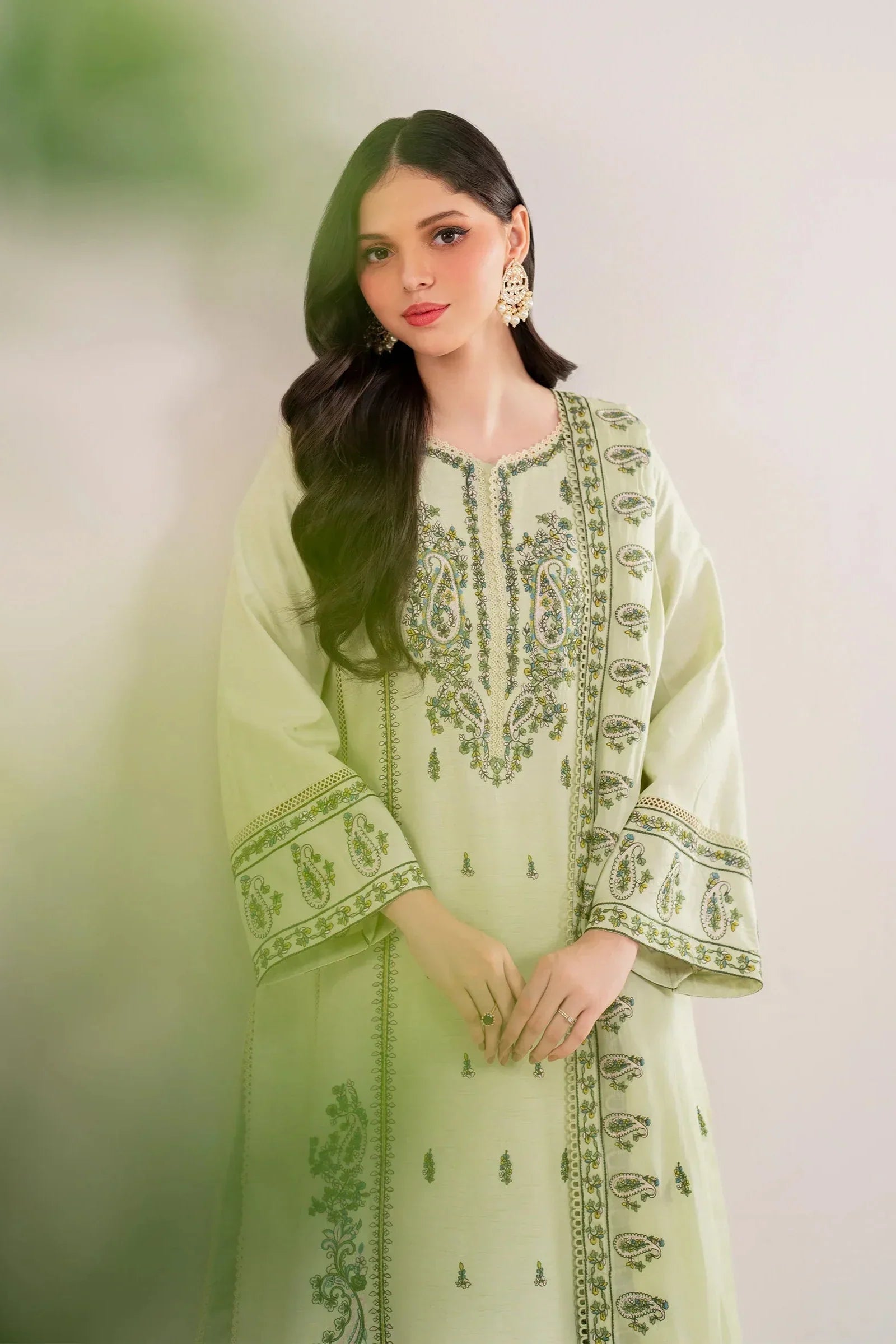 RT1252-Florent - Winter 3PC Dhanak Embroidered Suit