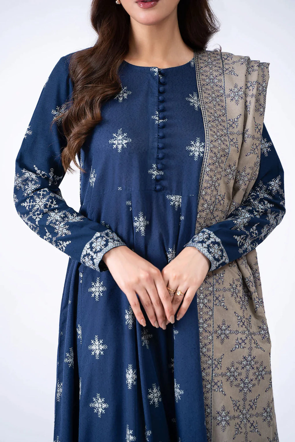 RT1072-WINTER 3-Pc Embroidered Dhanak Suit with Heavy Embroidered Dhanak Shawll