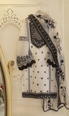 RT1019-Agha Noor - 3PC Lawn Heavy Embroidered Shirt With Embroidered Bamber Dupatta