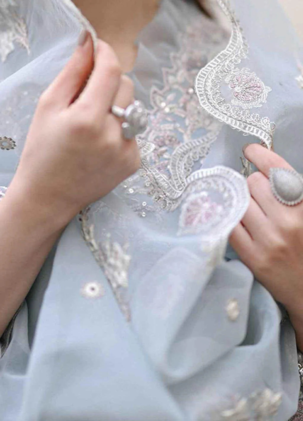 RT936- QALAMKAR 3PC Lawn Embroidered Suit