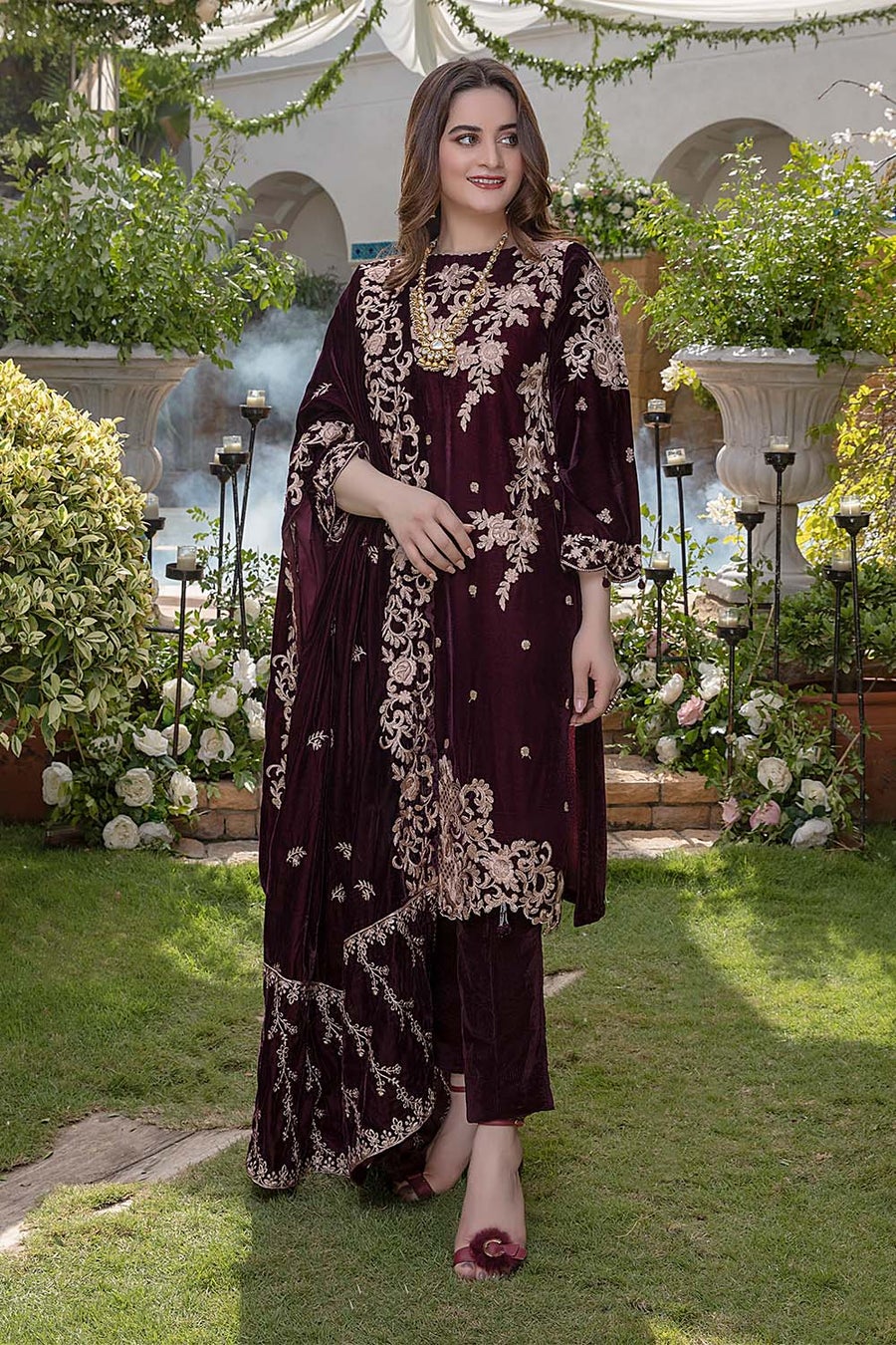 Embroidered Velvet Three piece With Velvet Shawl Winter Collection-RT020